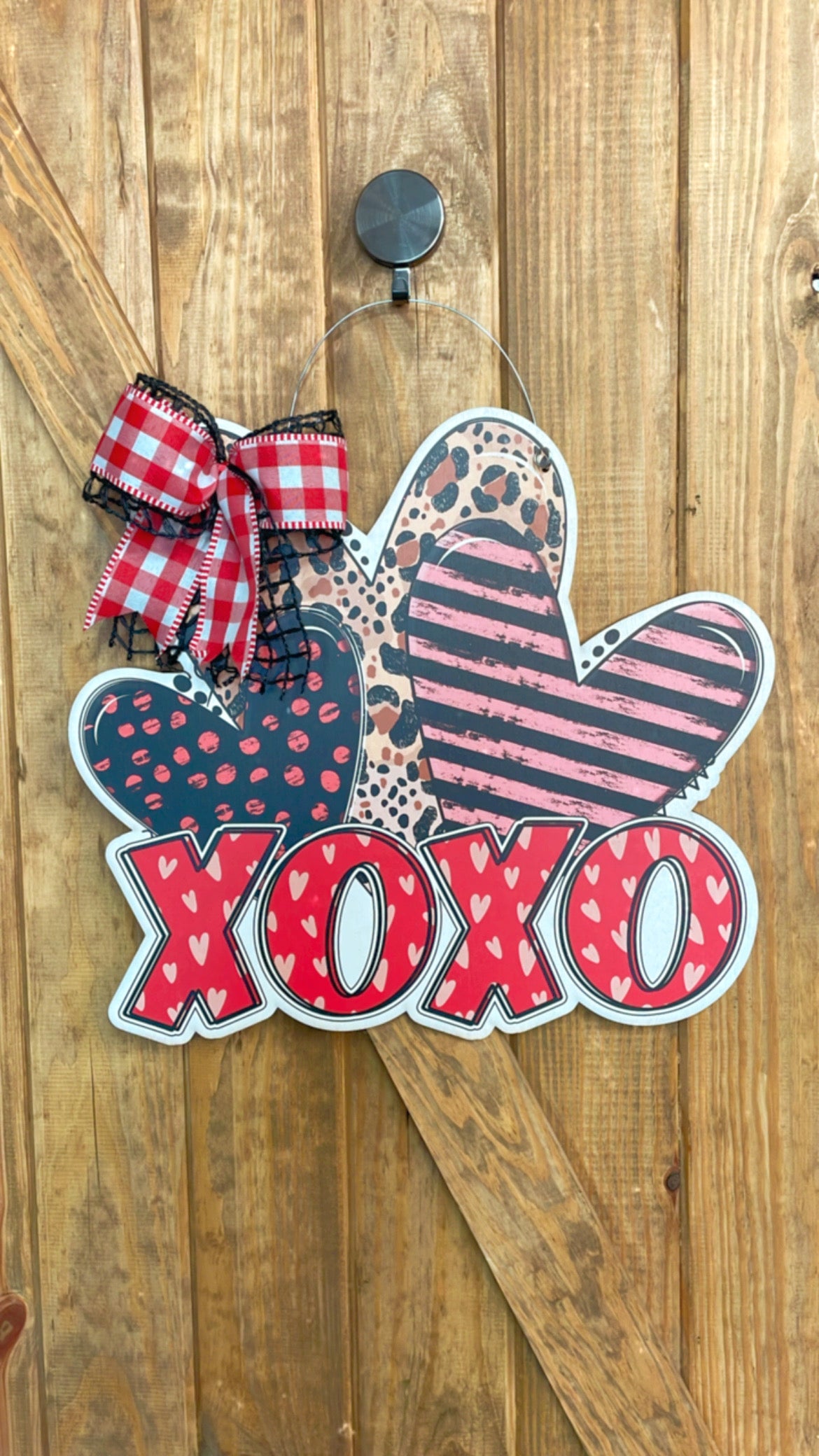 XOXO Valentines Day Door Hanger